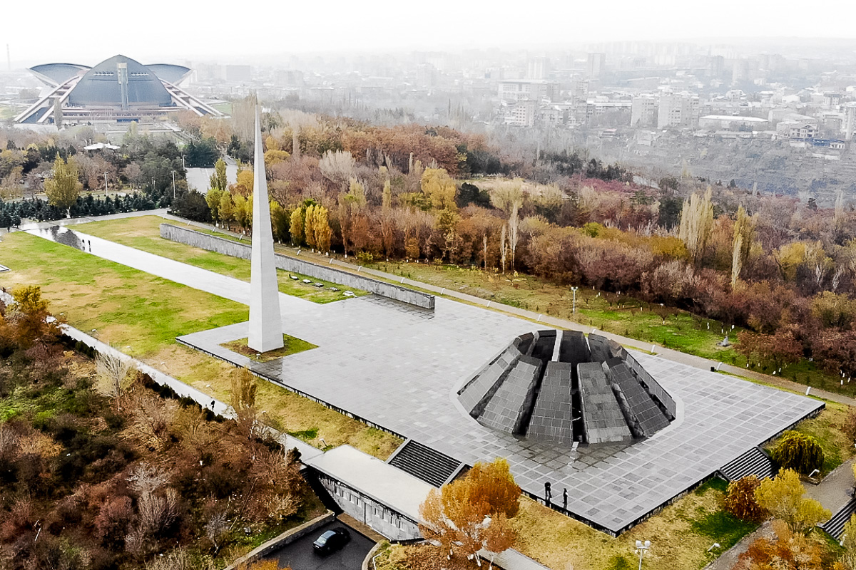 Мемориал жертв геноцида армян с воздуха